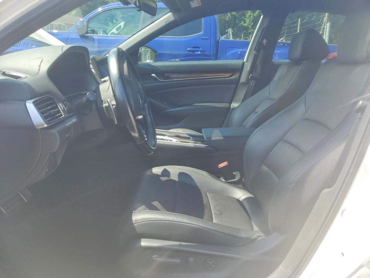 2020 Honda Accord Sport - Image 7