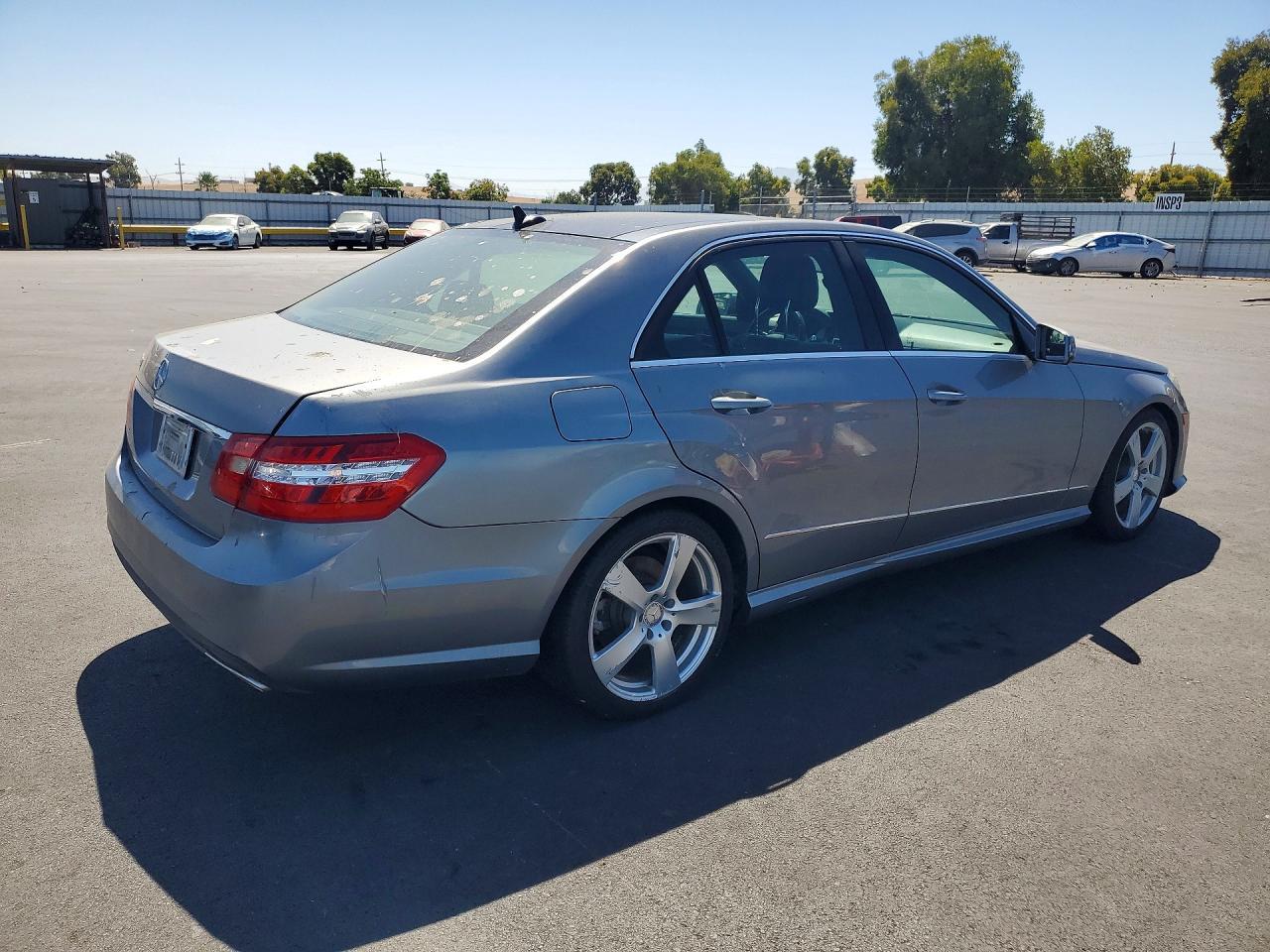2011 Mercedes-Benz E 350 - Image 3
