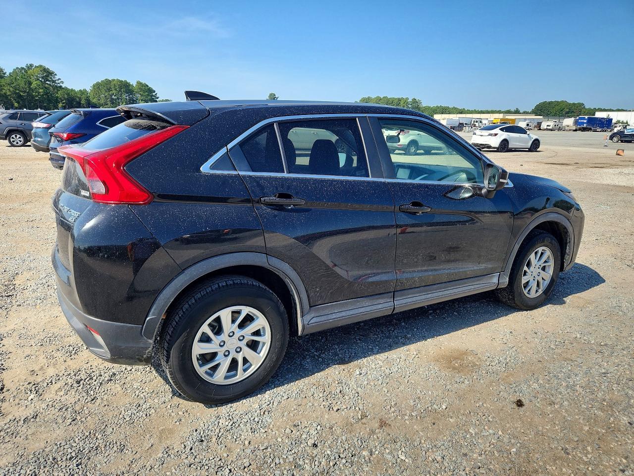 2019 Mitsubishi Eclipse Cross Es - Фото 3