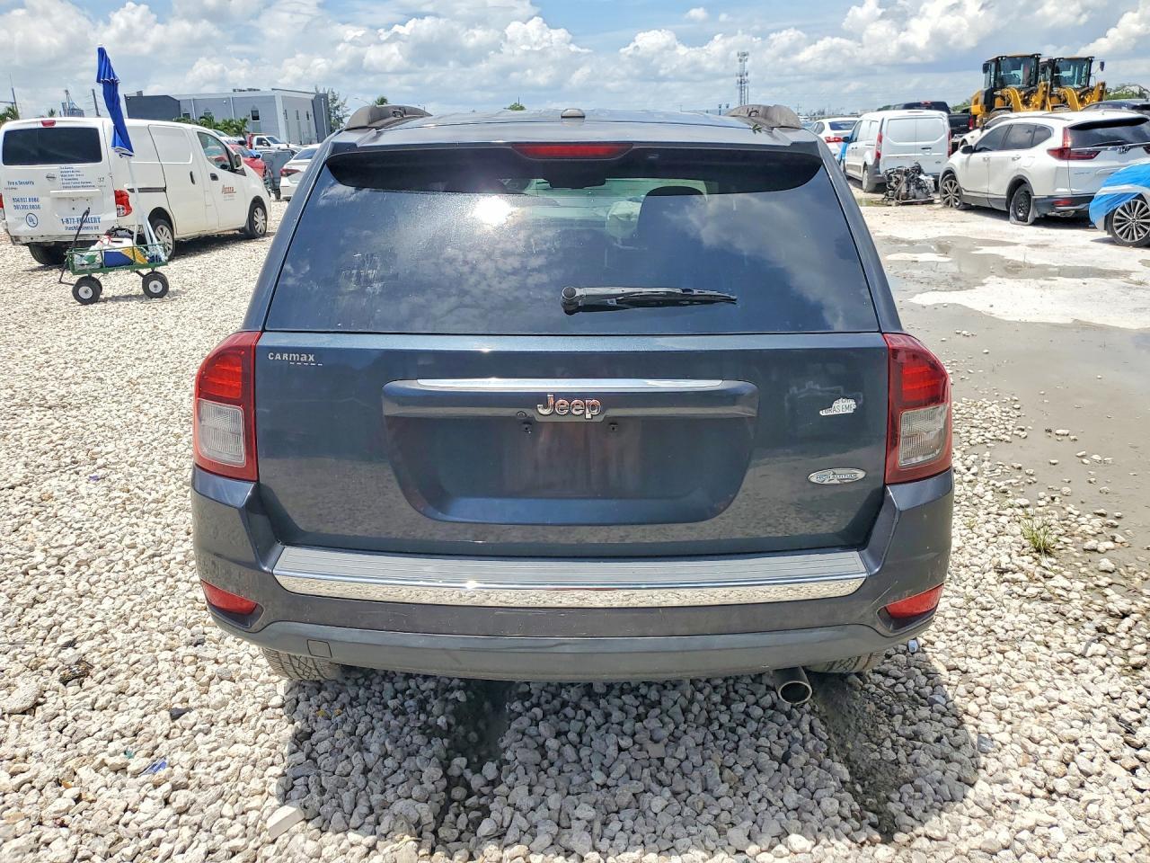 2016 Jeep Compass Latitude - Фото 6