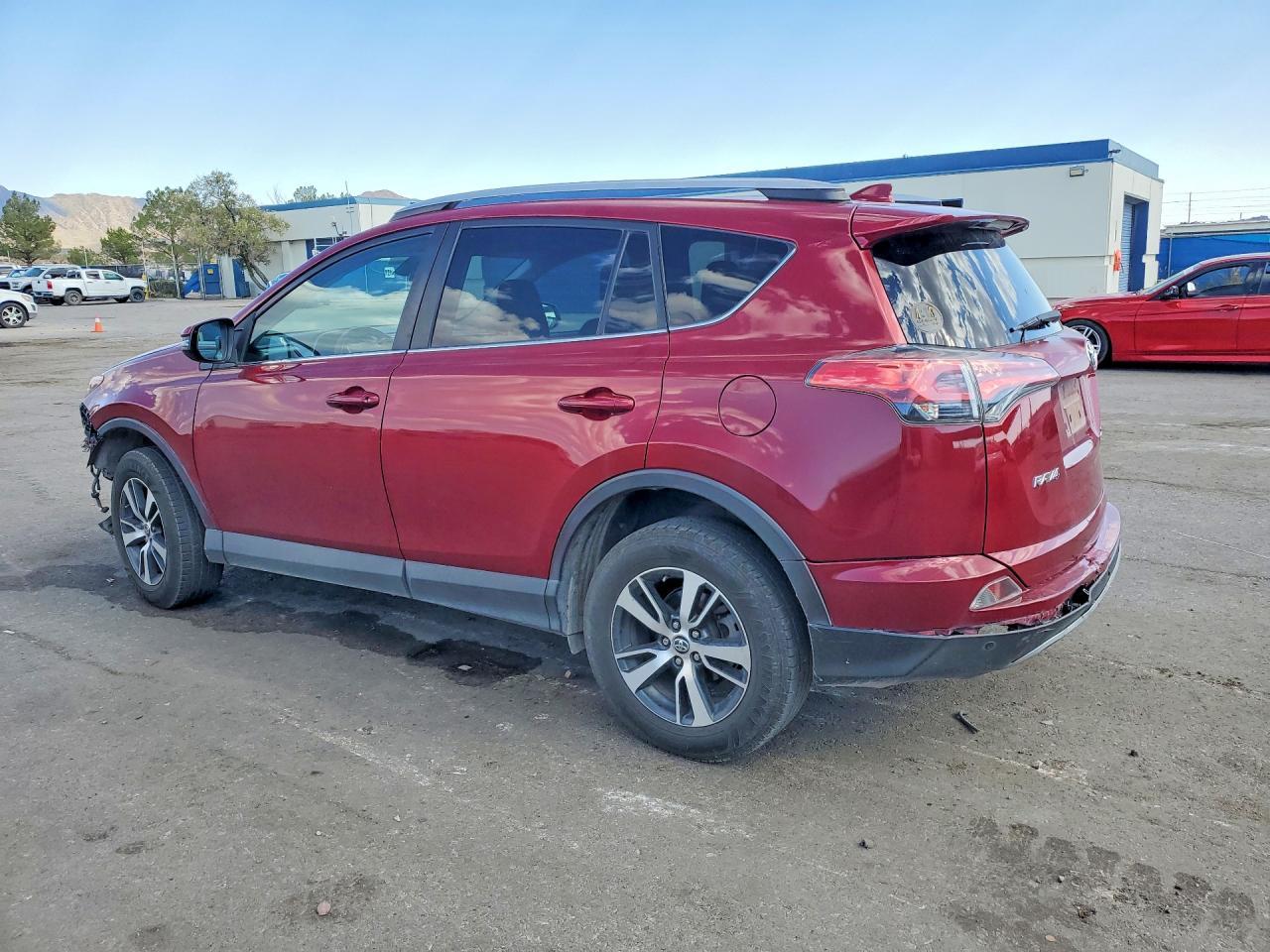 2018 Toyota Rav4 Xle - Фото 2