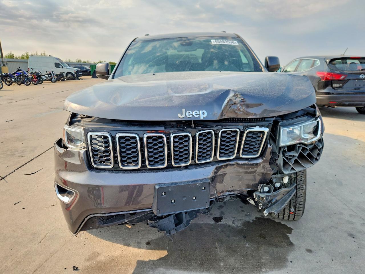 2021 Jeep Grand Cherokee Laredo - Image 5