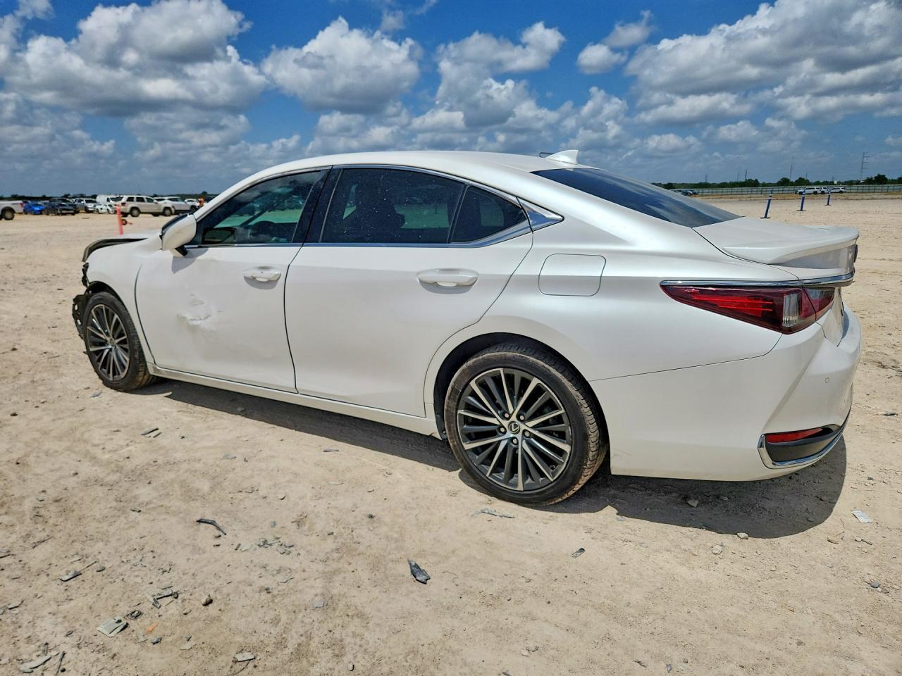 2023 Lexus Es 300H Base - Фото 2