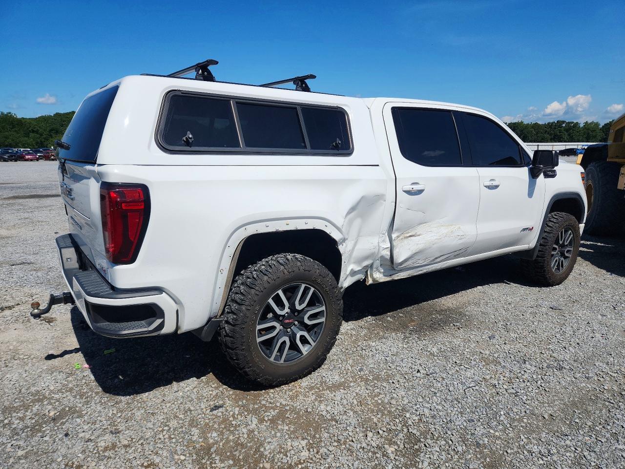 2021 GMC Sierra K1500 At4 - Фото 3