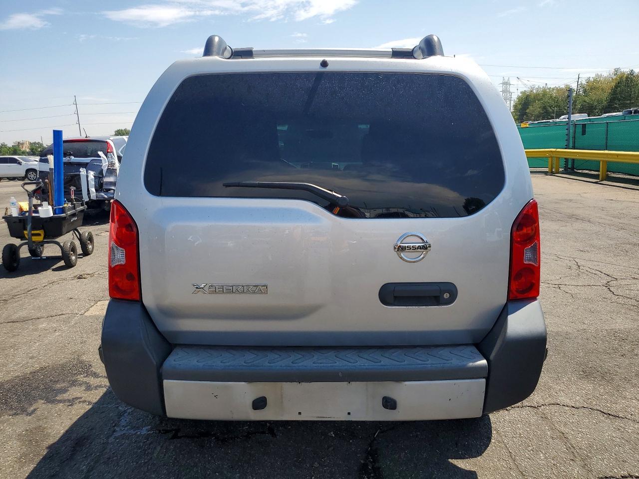2014 Nissan Xterra X - Image 6