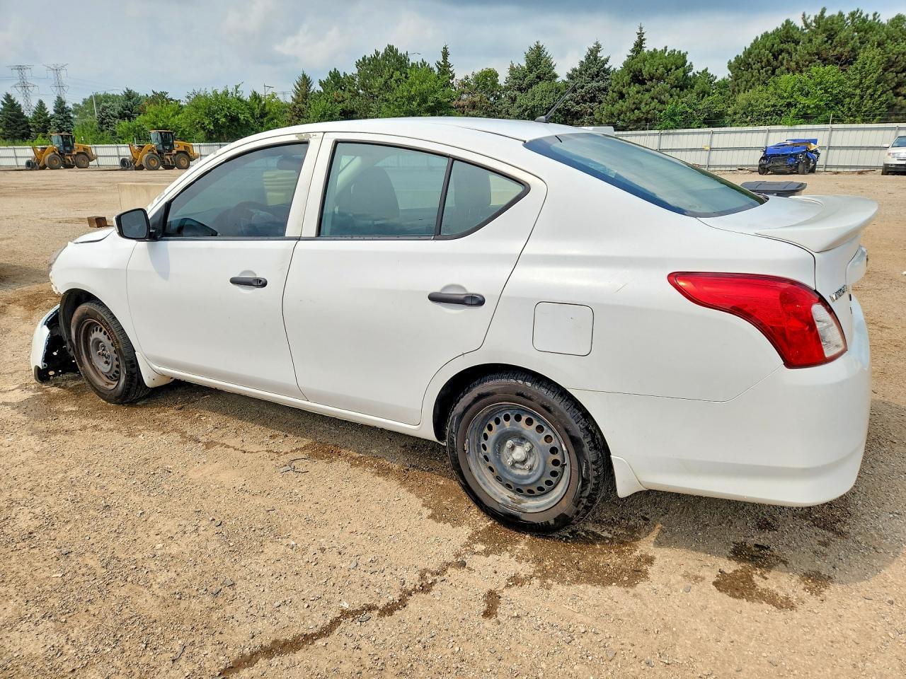 2018 Nissan Versa S Plus - Фото 2