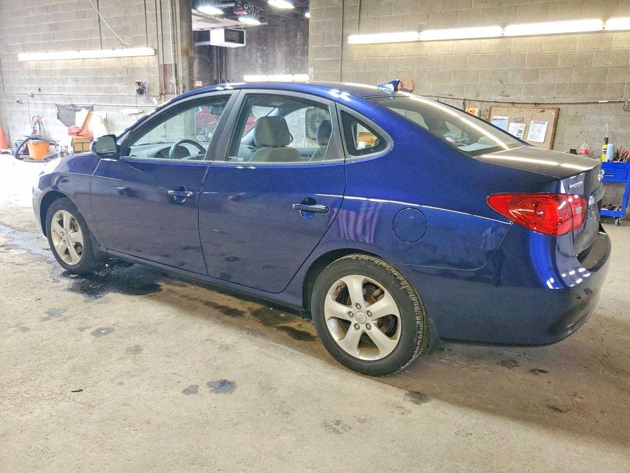 2010 Hyundai Elantra Se - Image 2