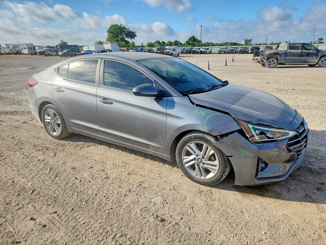 2019 Hyundai Elantra Sel - Image 4