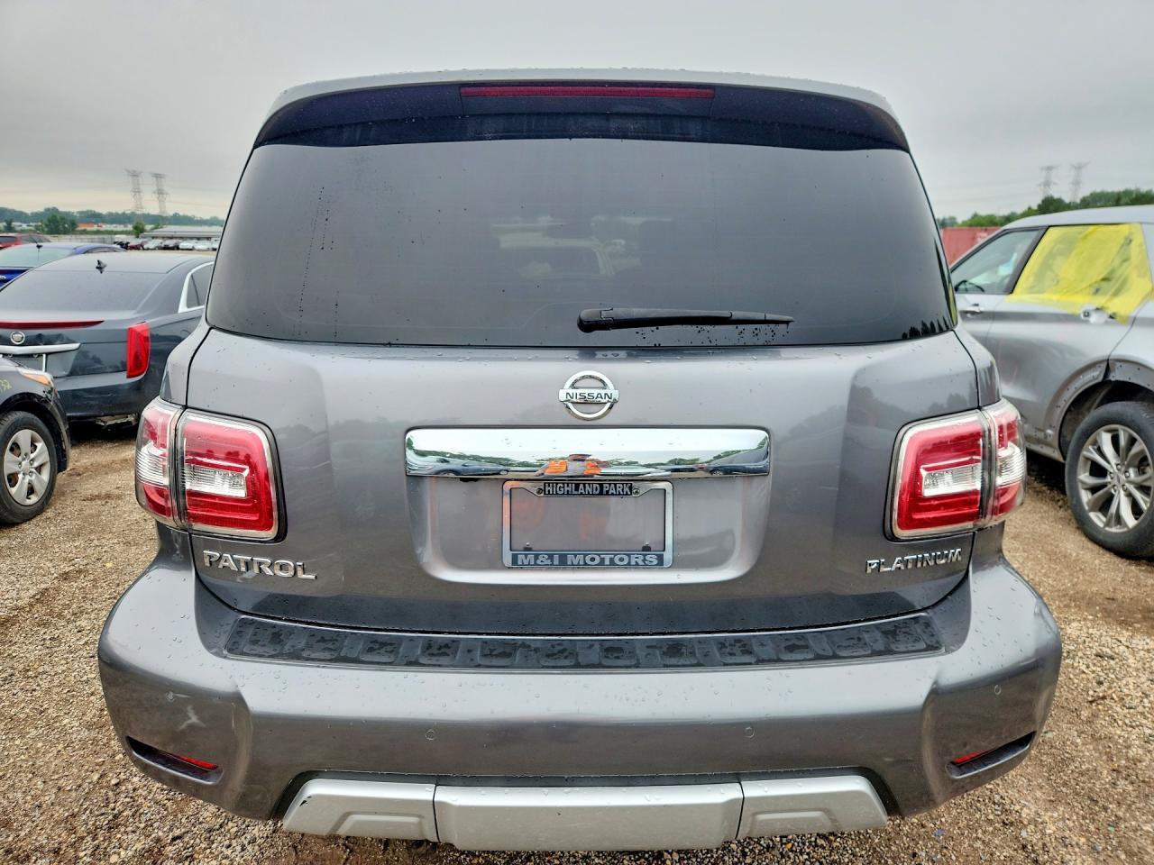 2017 Nissan Armada Platinum - Image 6