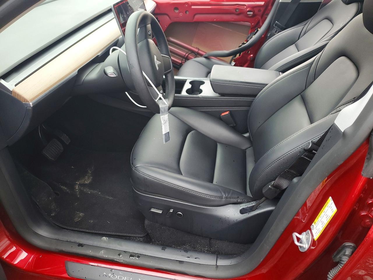 2024 Tesla Model Y - Фото 7