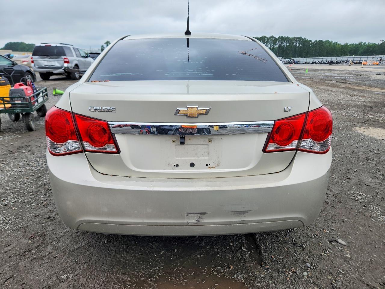 2013 Chevrolet Cruze - Image 6