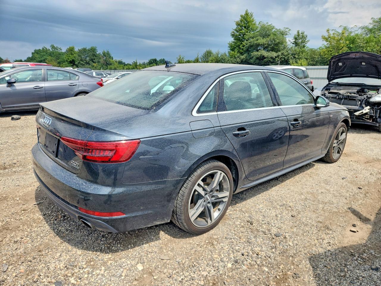 2017 Audi A4 - Фото 3