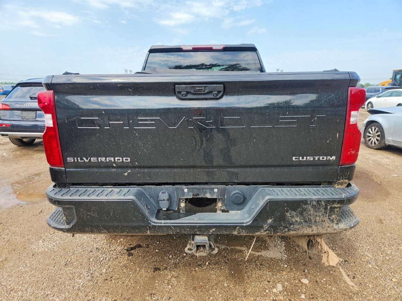 2021 Chevrolet Silverado K2500 Custom - Image 6