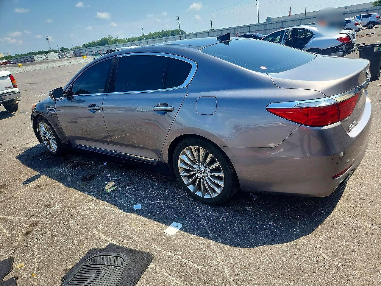 2016 Kia K900 Luxury V6 - Image 2