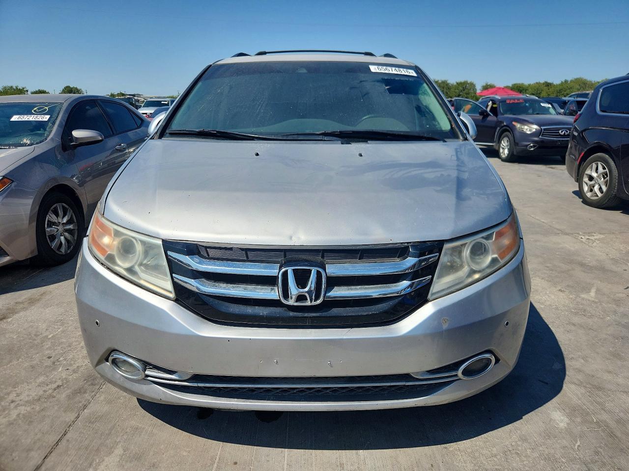 2015 Honda Odyssey Touring - Image 5