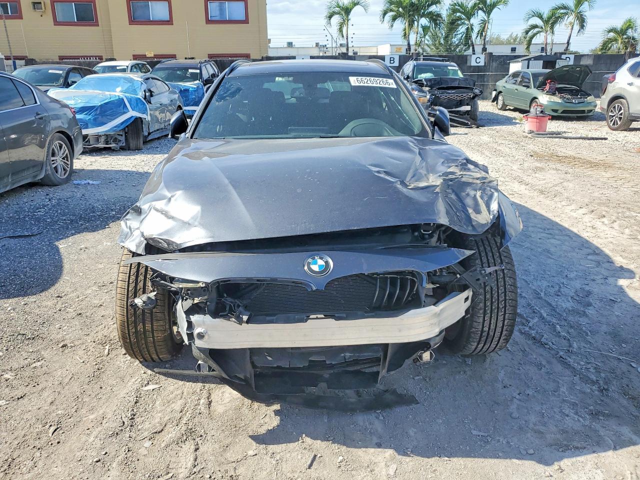 2017 BMW 330 Xi - Фото 5