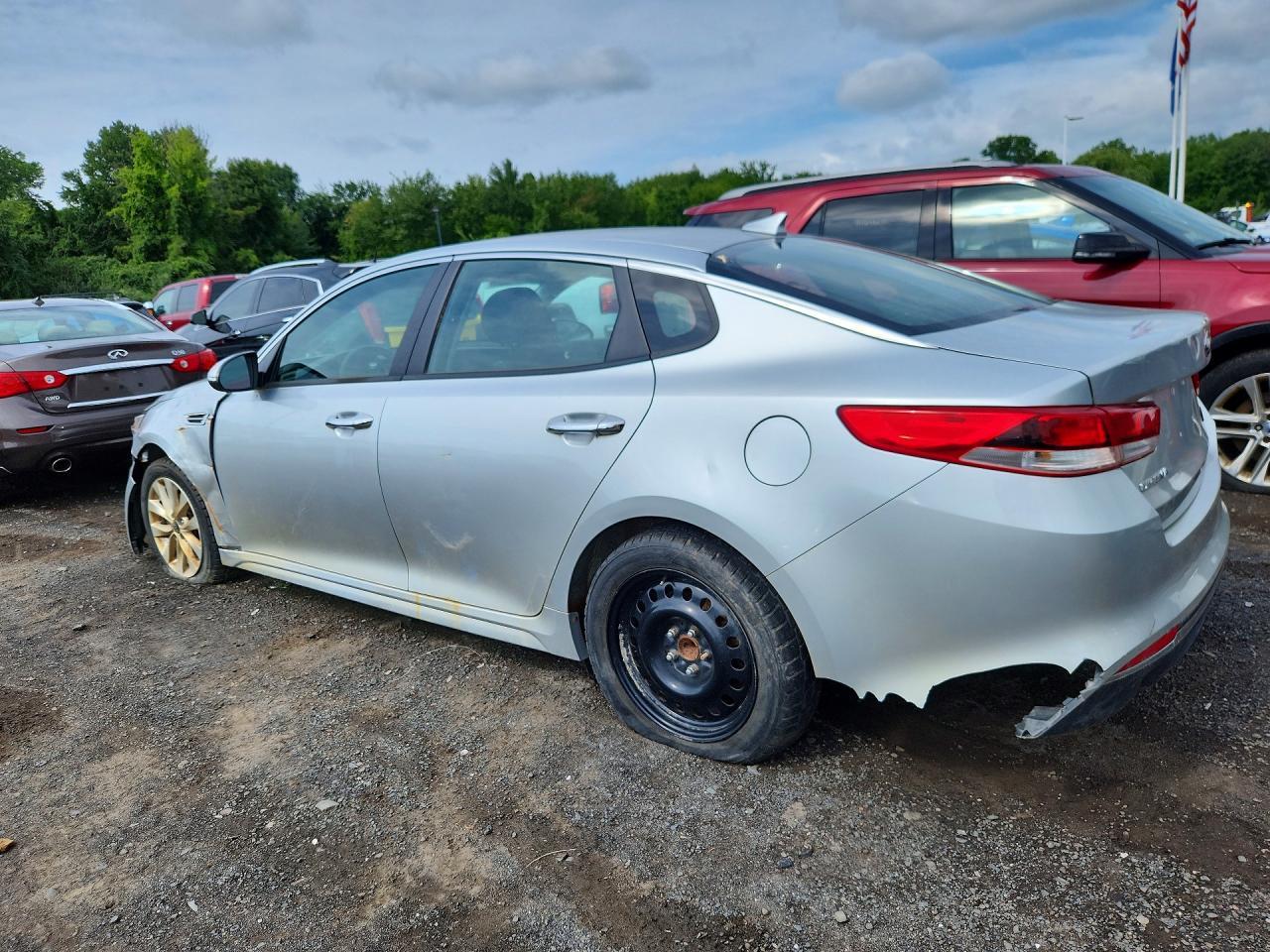 2017 Kia Optima Lx - Фото 2