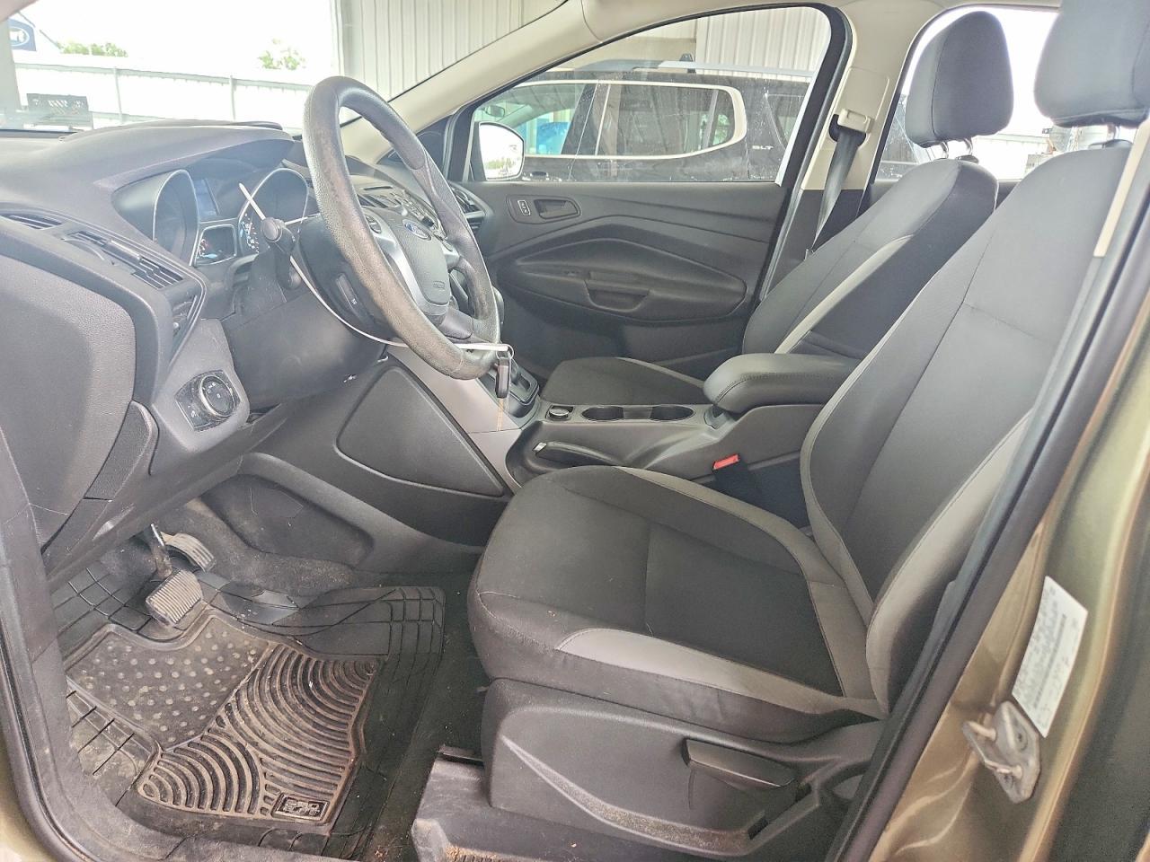 2014 Ford Escape S - Фото 7