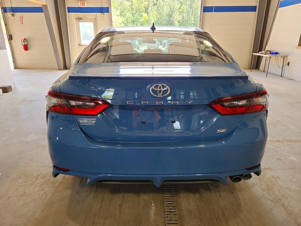 2023 Toyota Camry Se - Фото 6