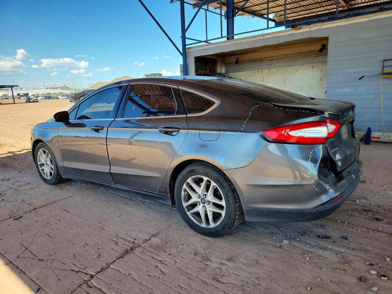 2016 Ford Fusion Se - Фото 2