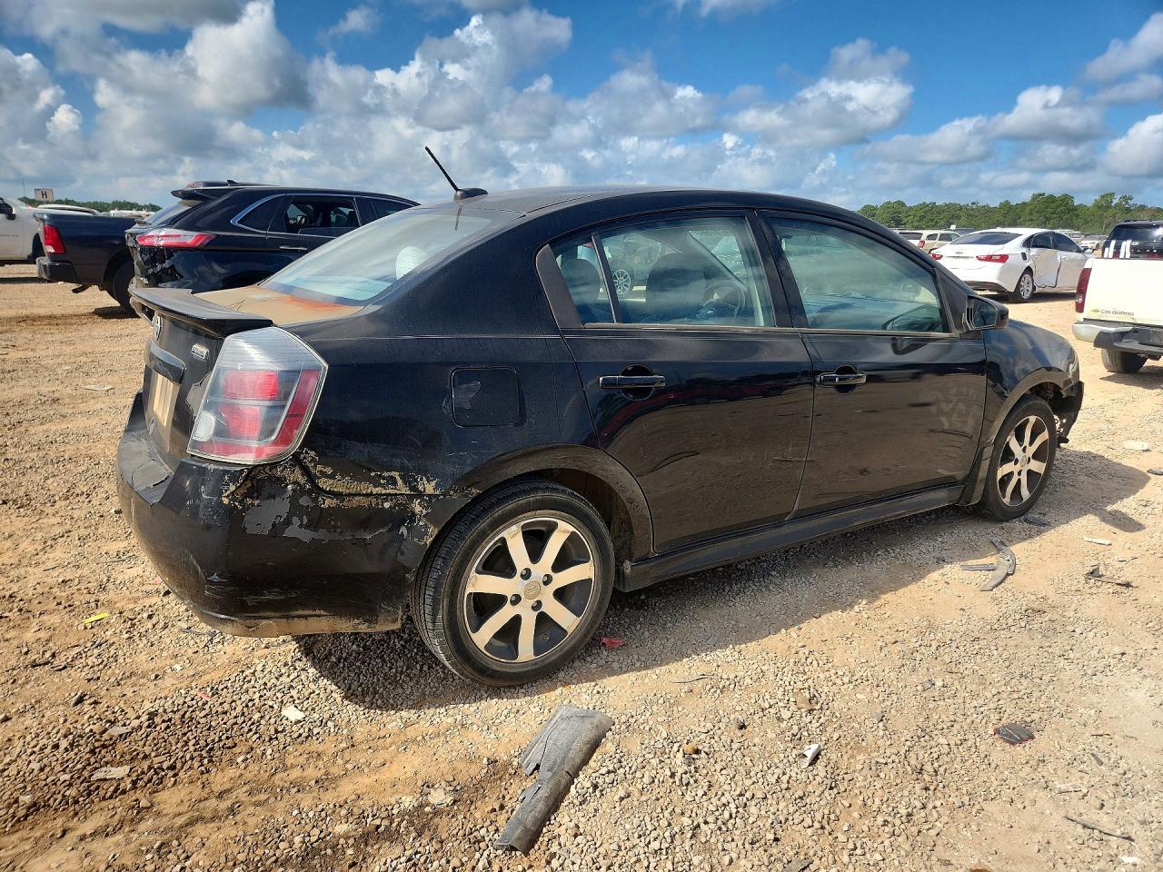 2012 Nissan Sentra 2.0 - Фото 3