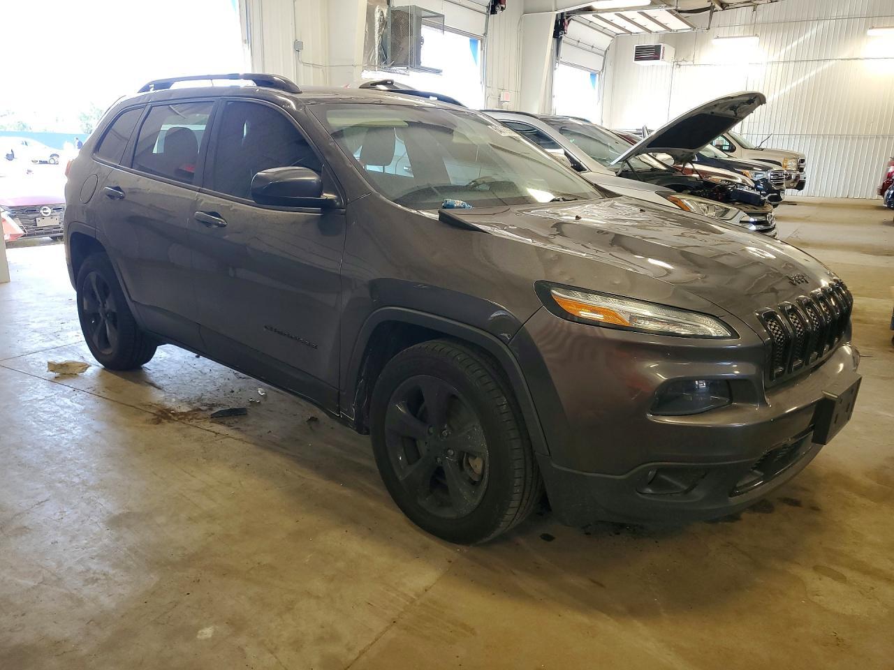 2018 Jeep Cherokee Latitude - Image 4