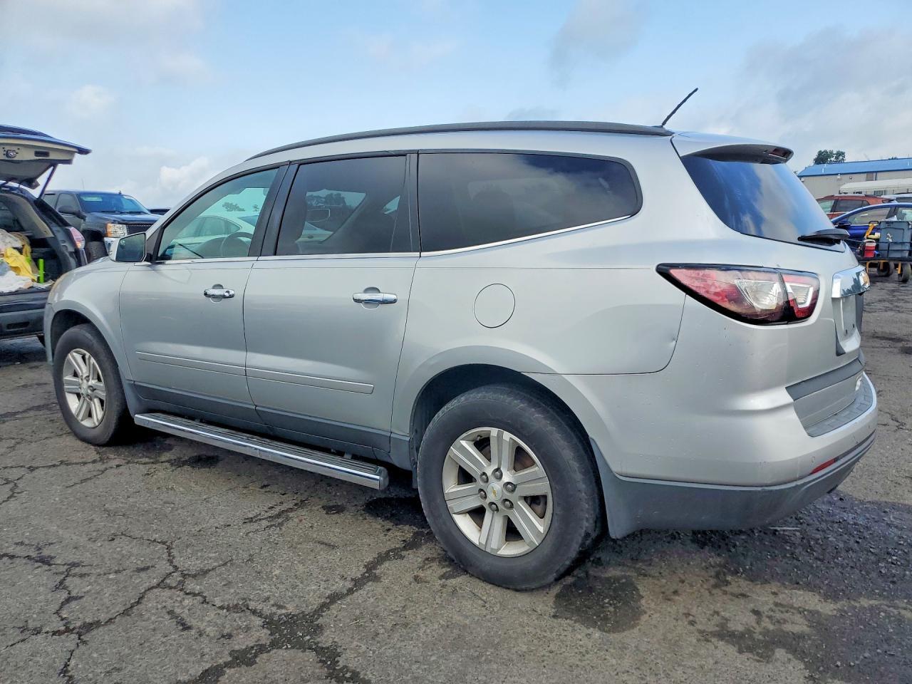 2014 Chevrolet Traverse Lt - Фото 2