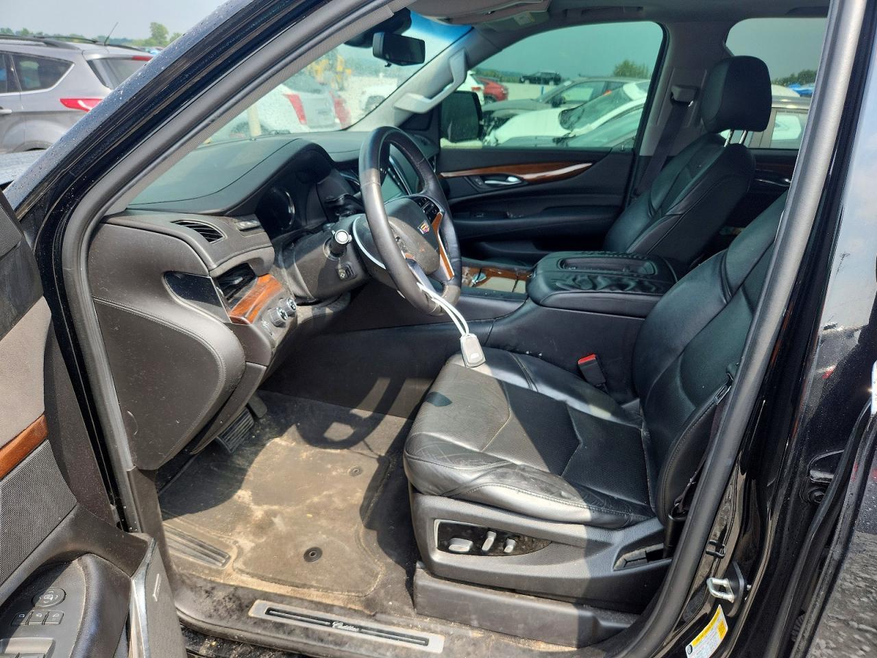 2017 Cadillac Escalade Esv Premium Luxury - Image 7