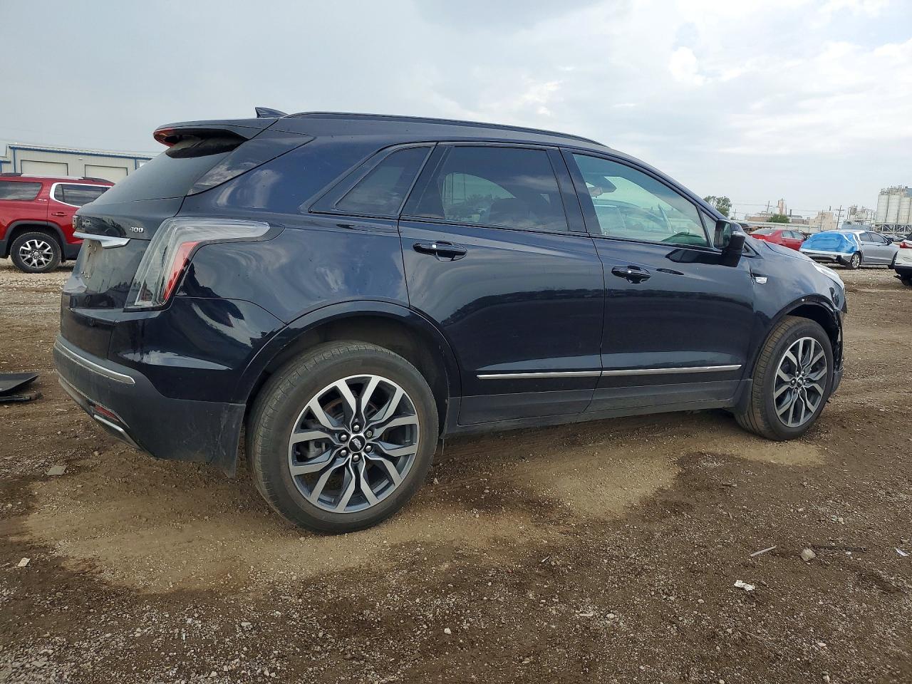 2021 Cadillac Xt5 Sport - Image 3