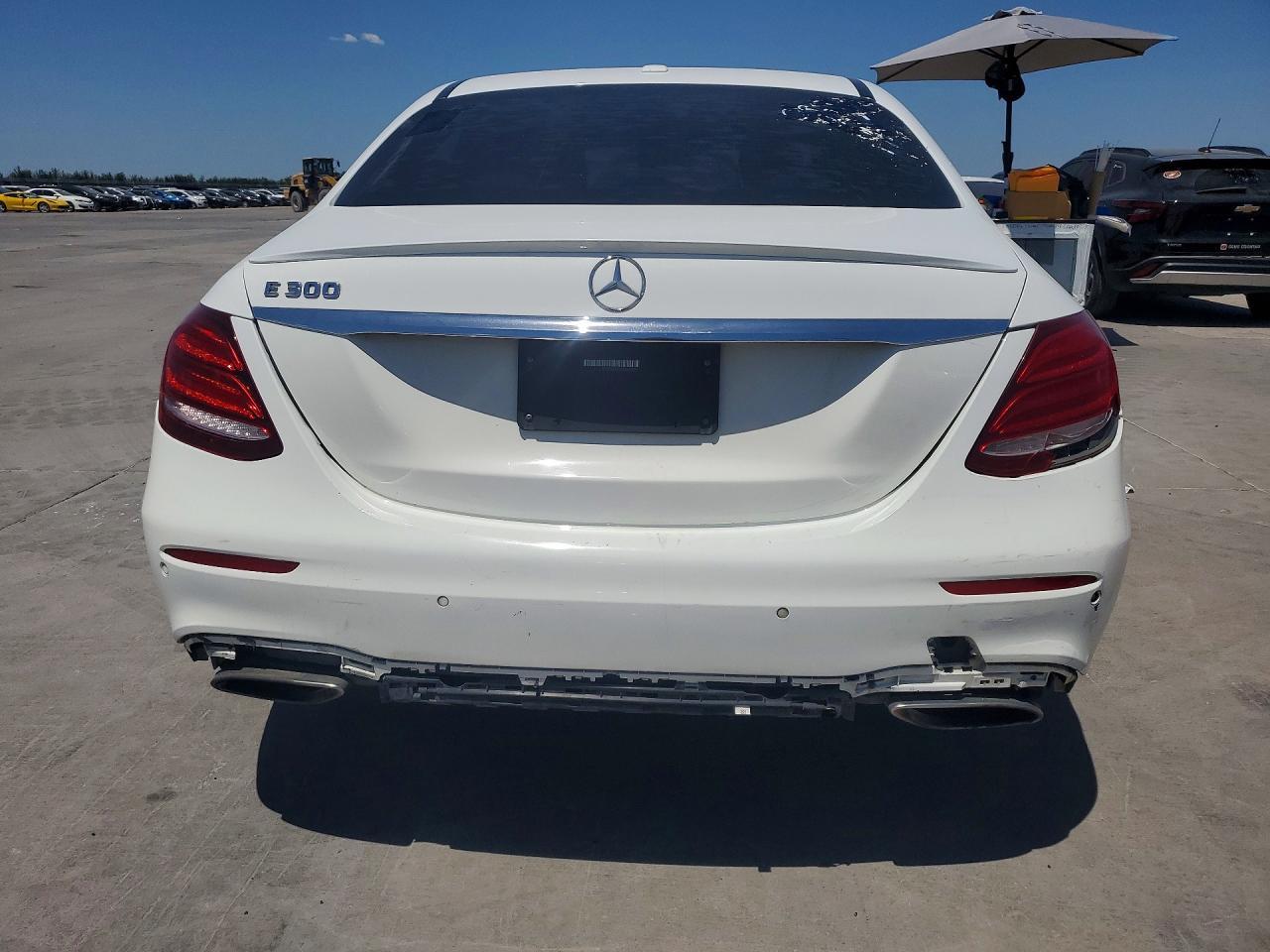 2017 Mercedes-Benz E 300 - Image 6