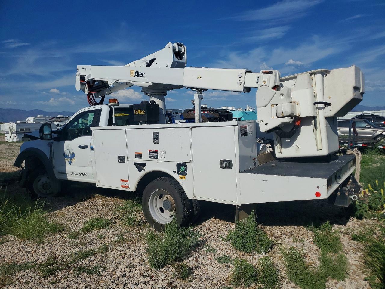 2024 Ford F550 Super Duty Bucket Truck - Image 2