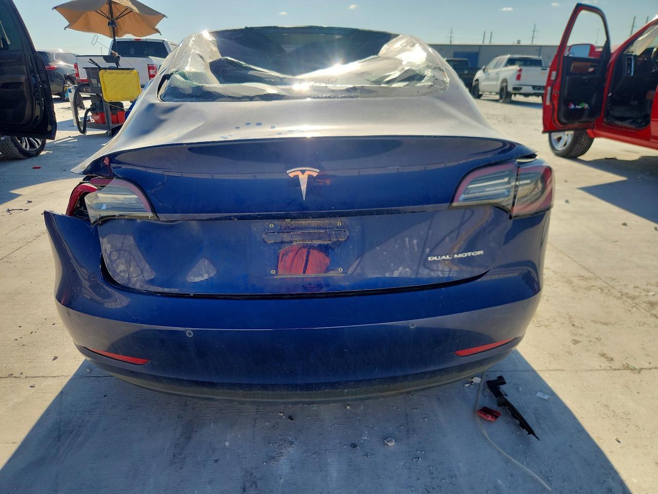 2018 Tesla Model 3 - Фото 6