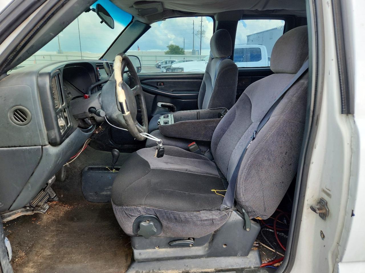 1999 GMC New Sierra K2500 - Фото 7