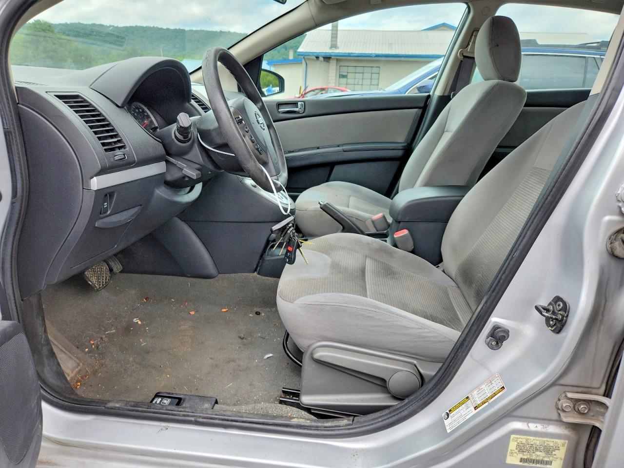 2011 Nissan Sentra 2.0 - Image 7