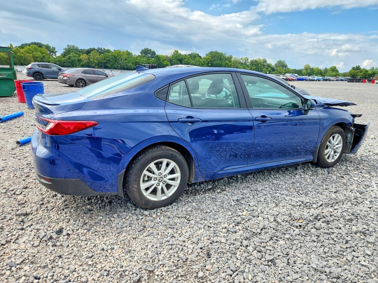 2026 Toyota Camry Le - Фото 3