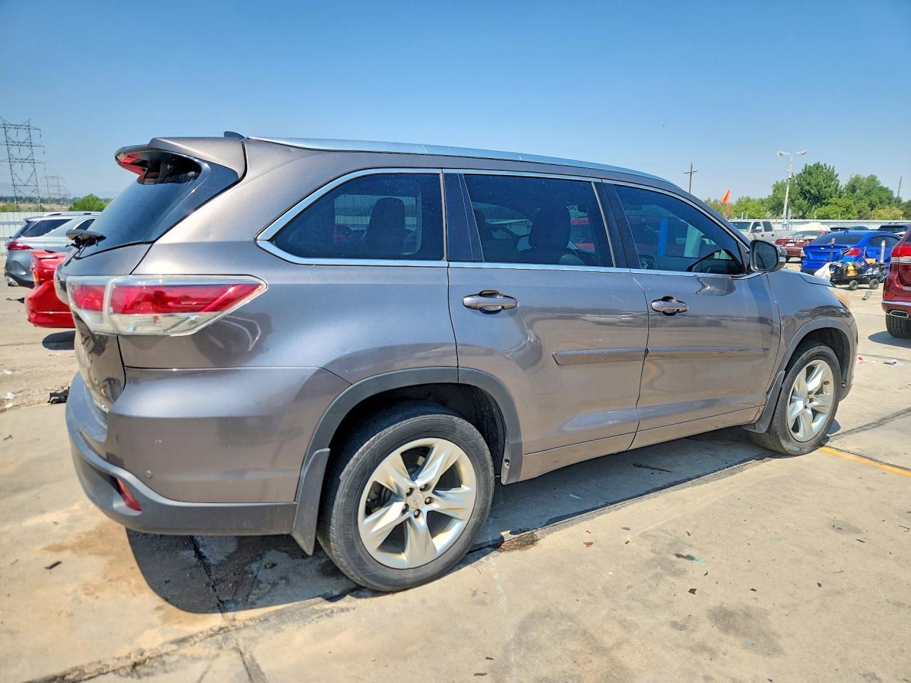 2015 Toyota Highlander Limited - Image 3