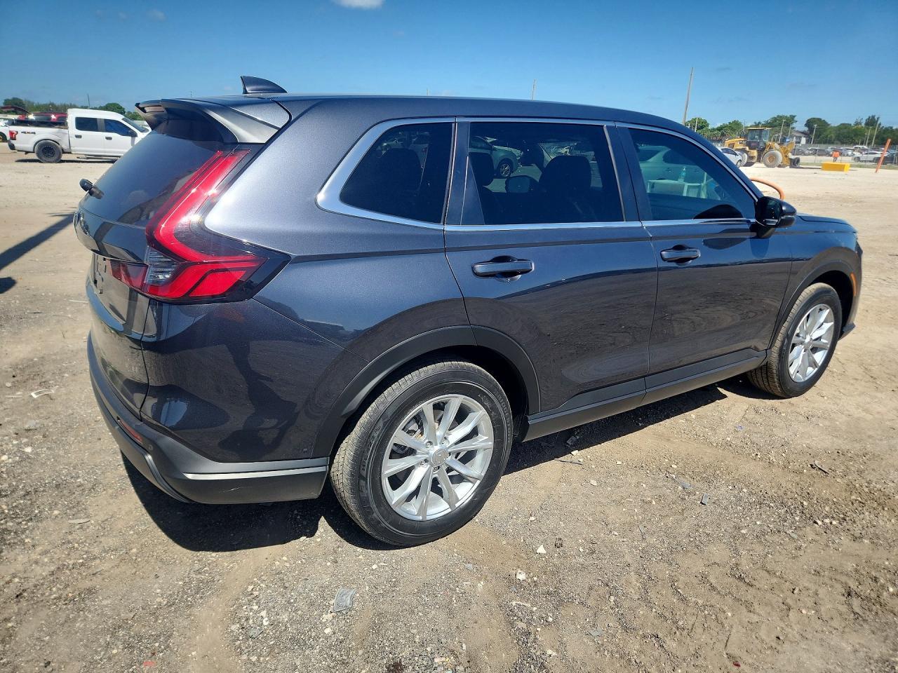 2025 Honda Cr -V - Image 3