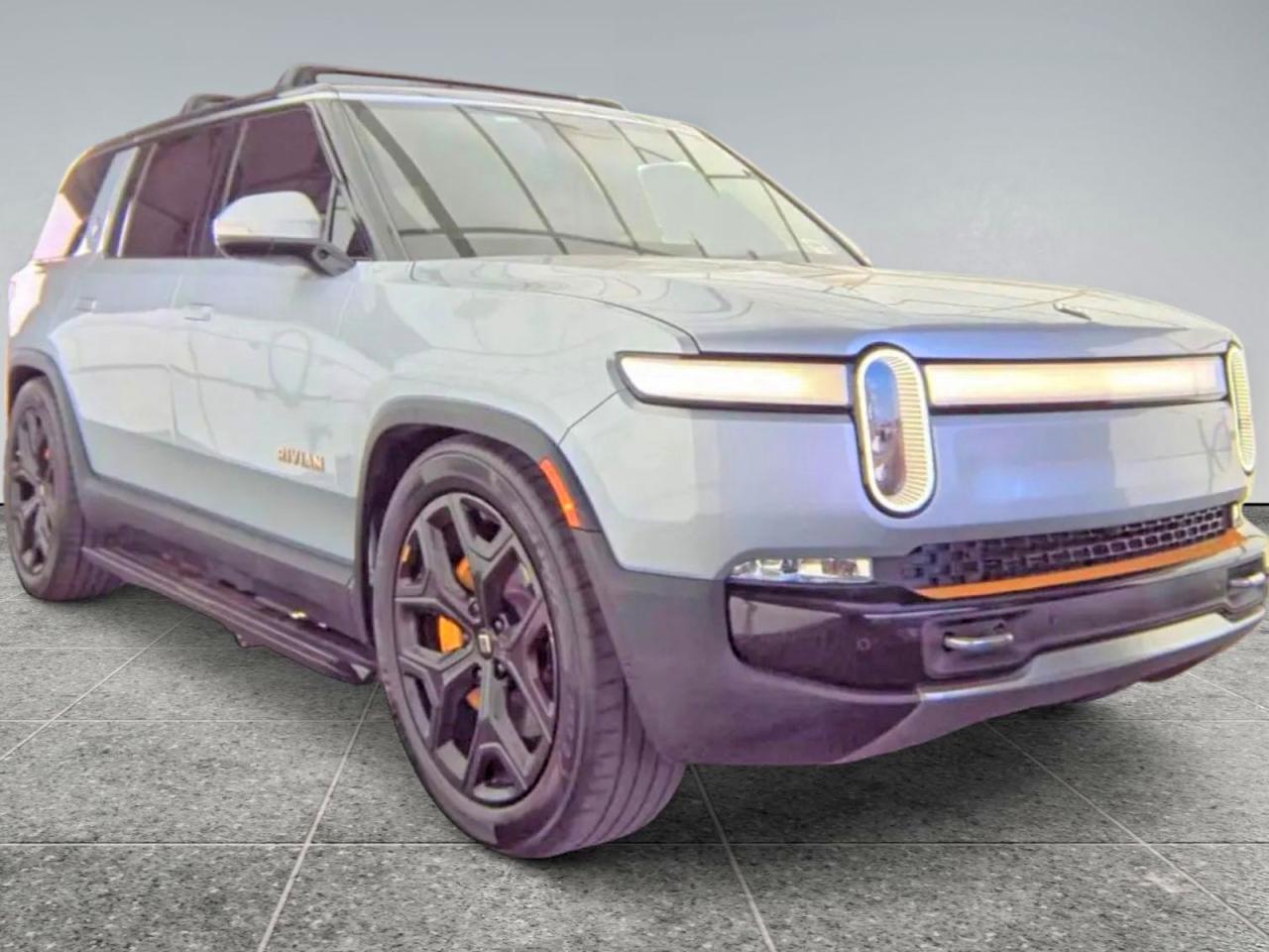 2023 Rivian R1S Adventure - Image 2