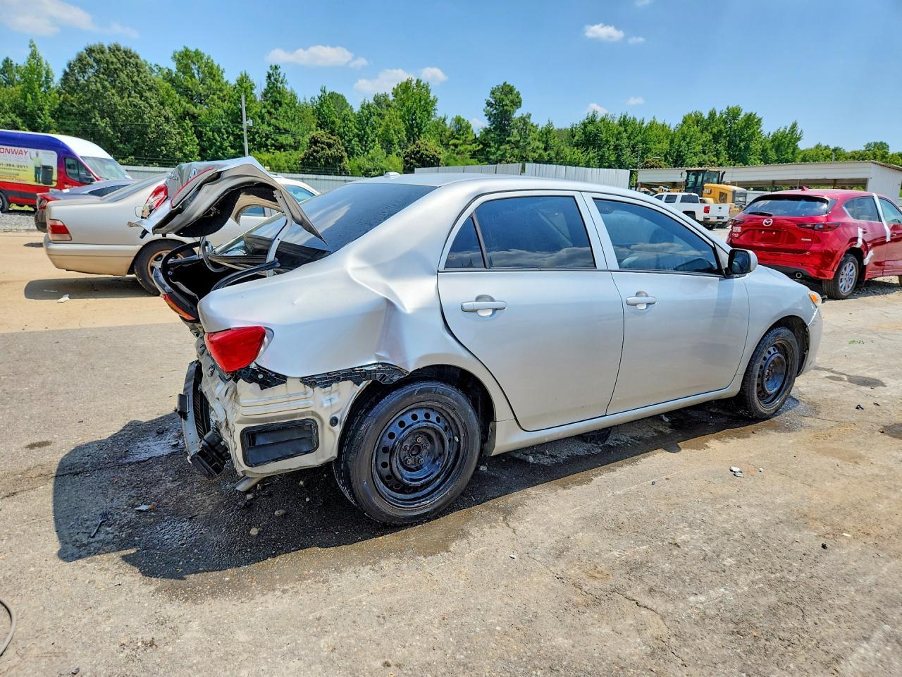 2010 Toyota Corolla Le - Фото 3