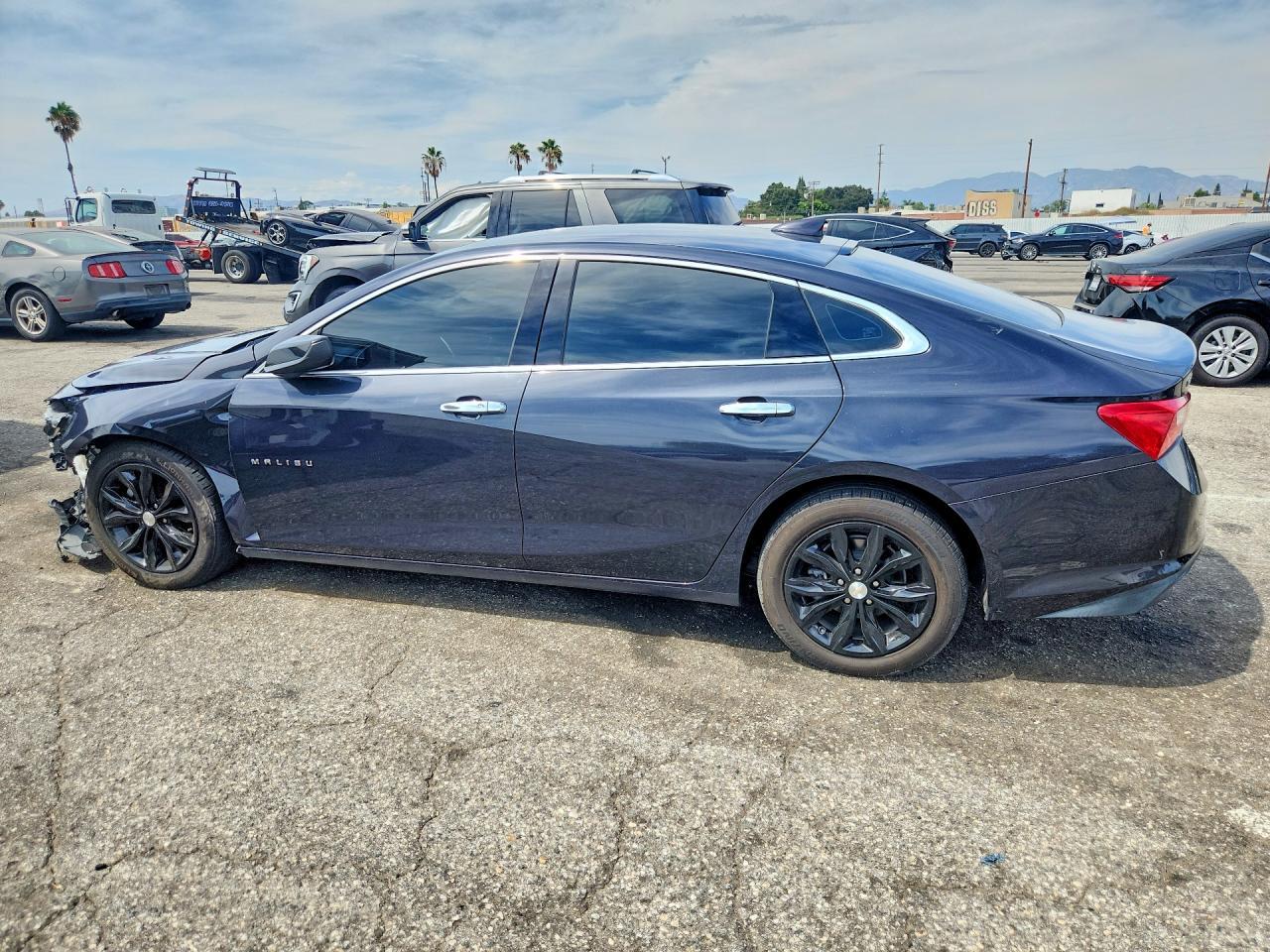 2023 Chevrolet Malibu Lt - Фото 2