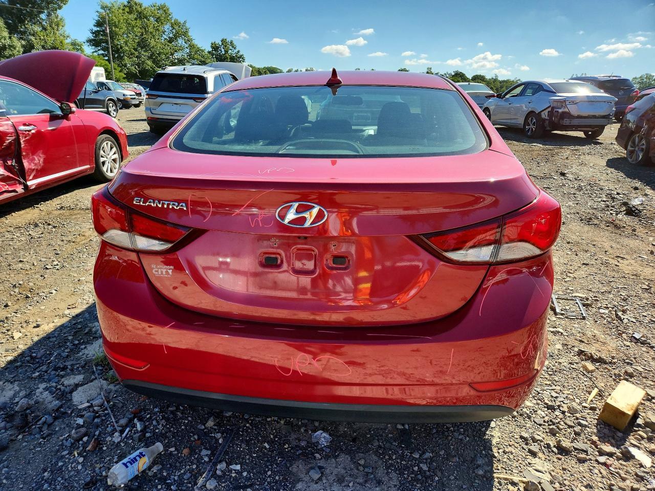 2015 Hyundai Elantra - Image 6