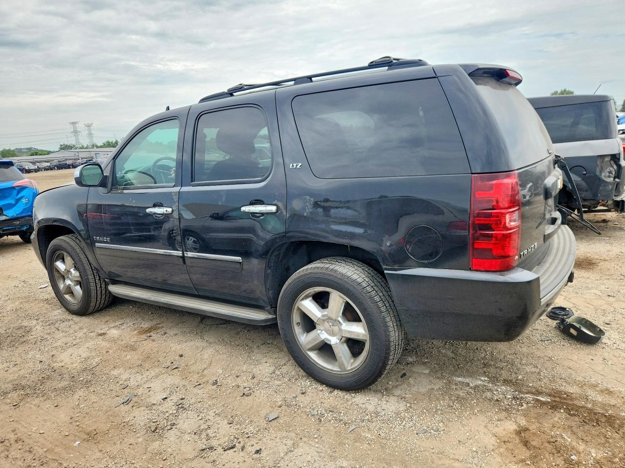 2014 Chevrolet Tahoe - Фото 2