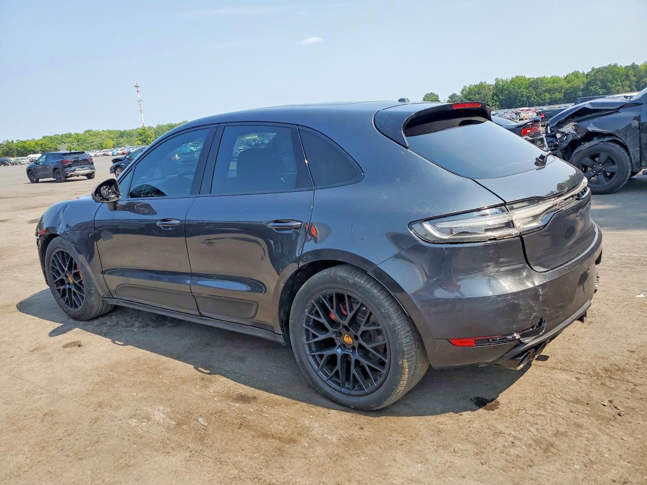 2021 Porsche Macan Gts - Фото 2
