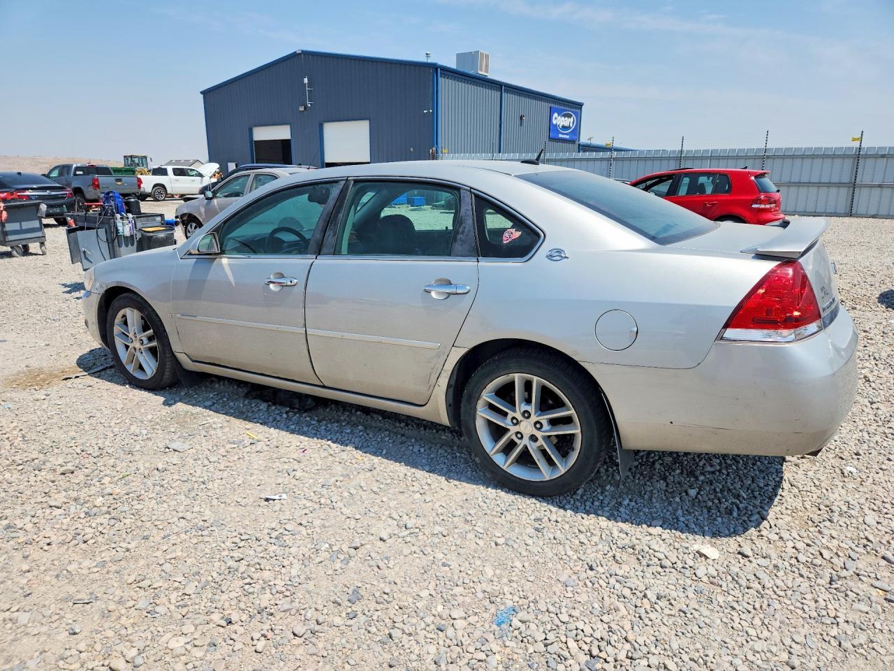 2008 Chevrolet Impala Ltz - Image 2