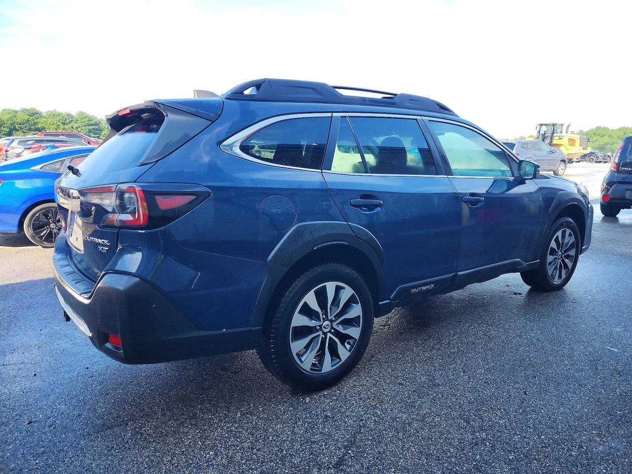 2023 Subaru Outback Limited Xt - Фото 3