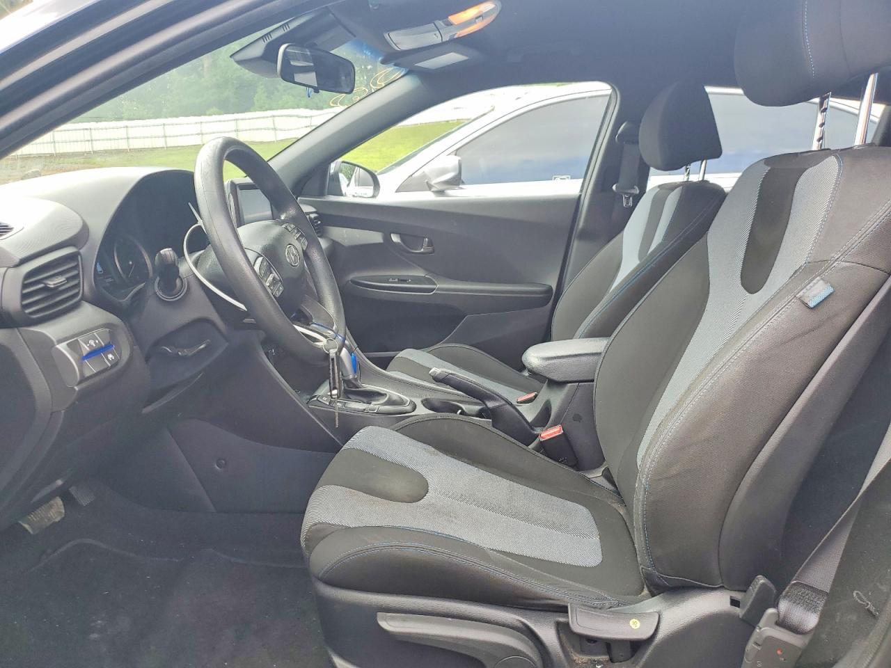 2021 Hyundai Veloster 2.0L - Image 7