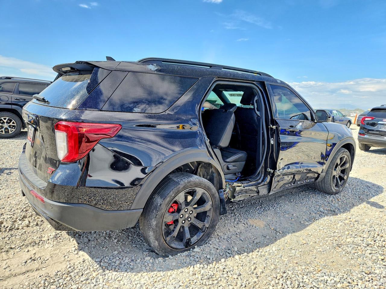 2022 Ford Explorer St - Фото 3