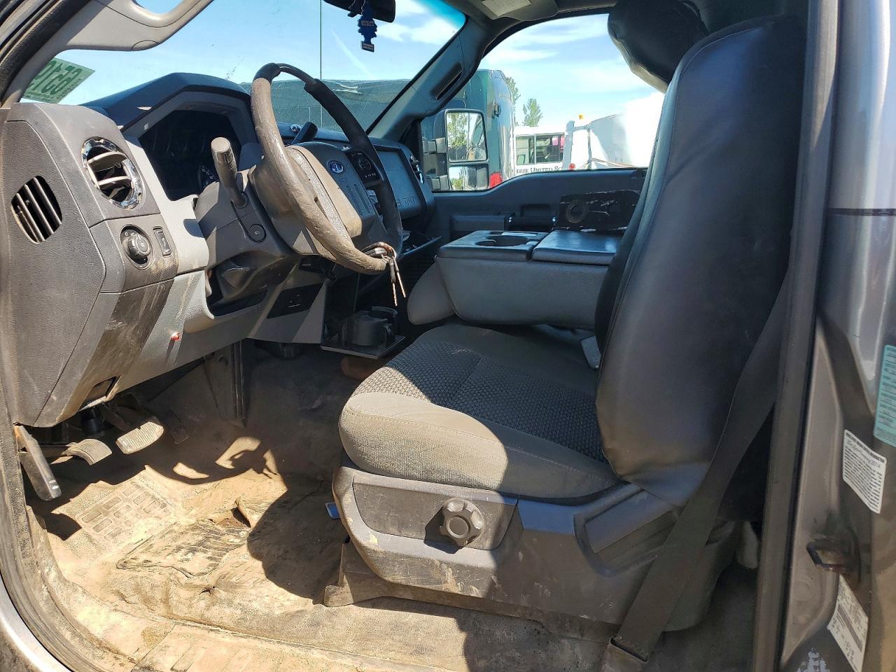 2015 Ford F450 Super Duty - Image 7