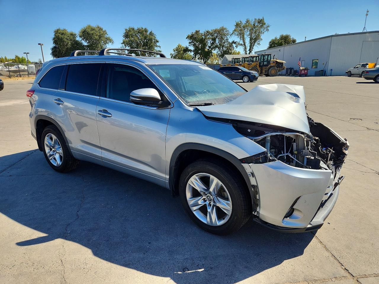 2018 Toyota Highlander Limited Platinum - Image 4