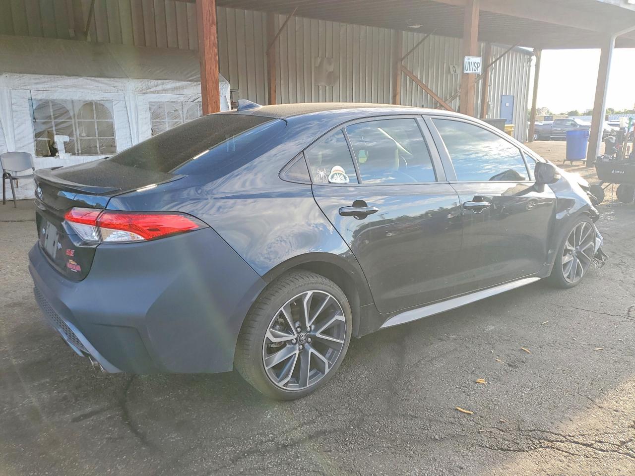 2022 Toyota Corolla Se - Фото 3